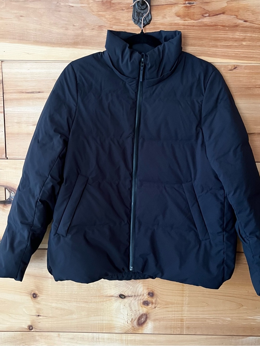 Uniqlo Down Unisex Black Puffer Jacket Winter Warm Minimalist Luxury